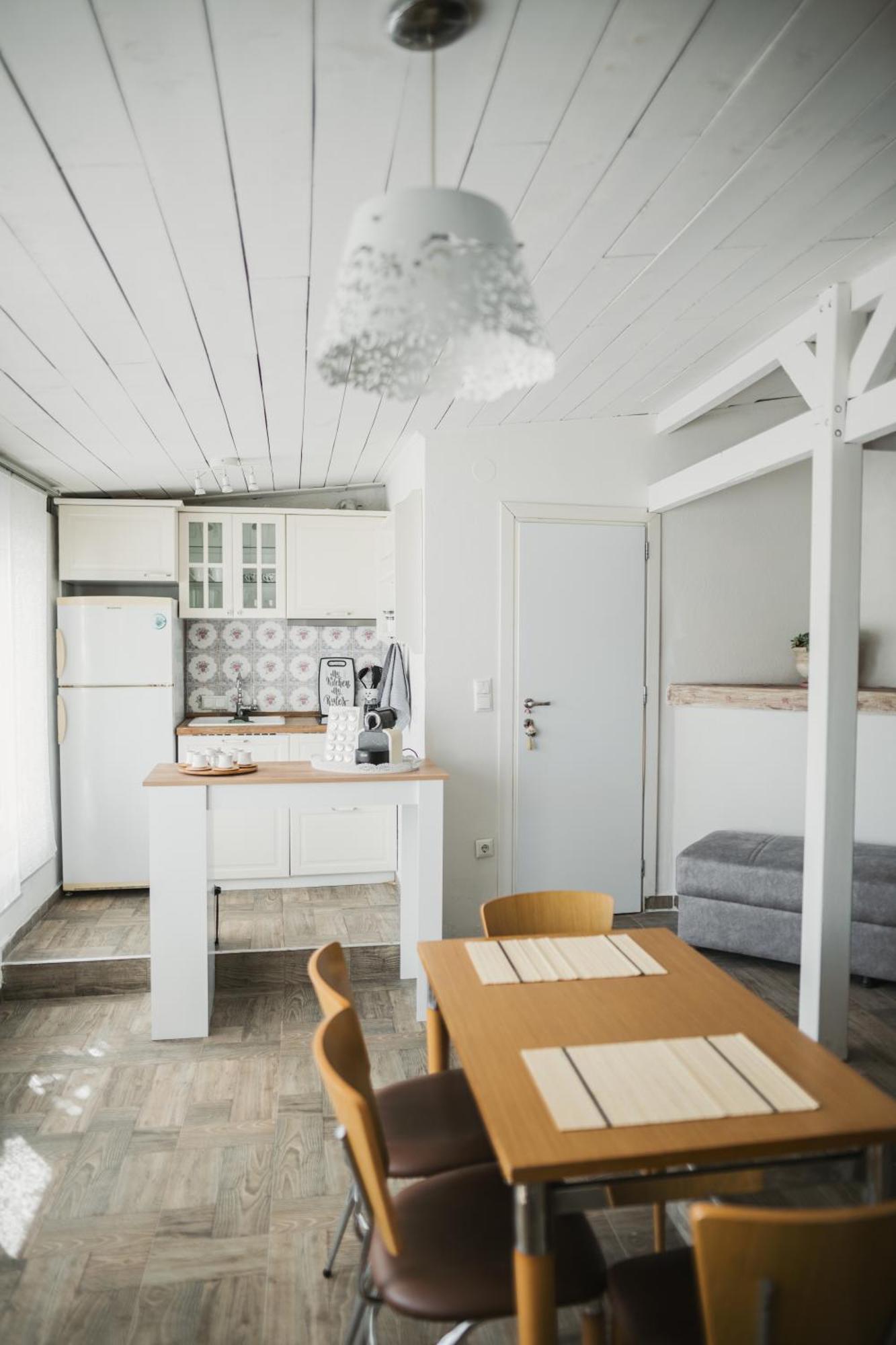 The Garden House Apartment Кавала Екстериор снимка