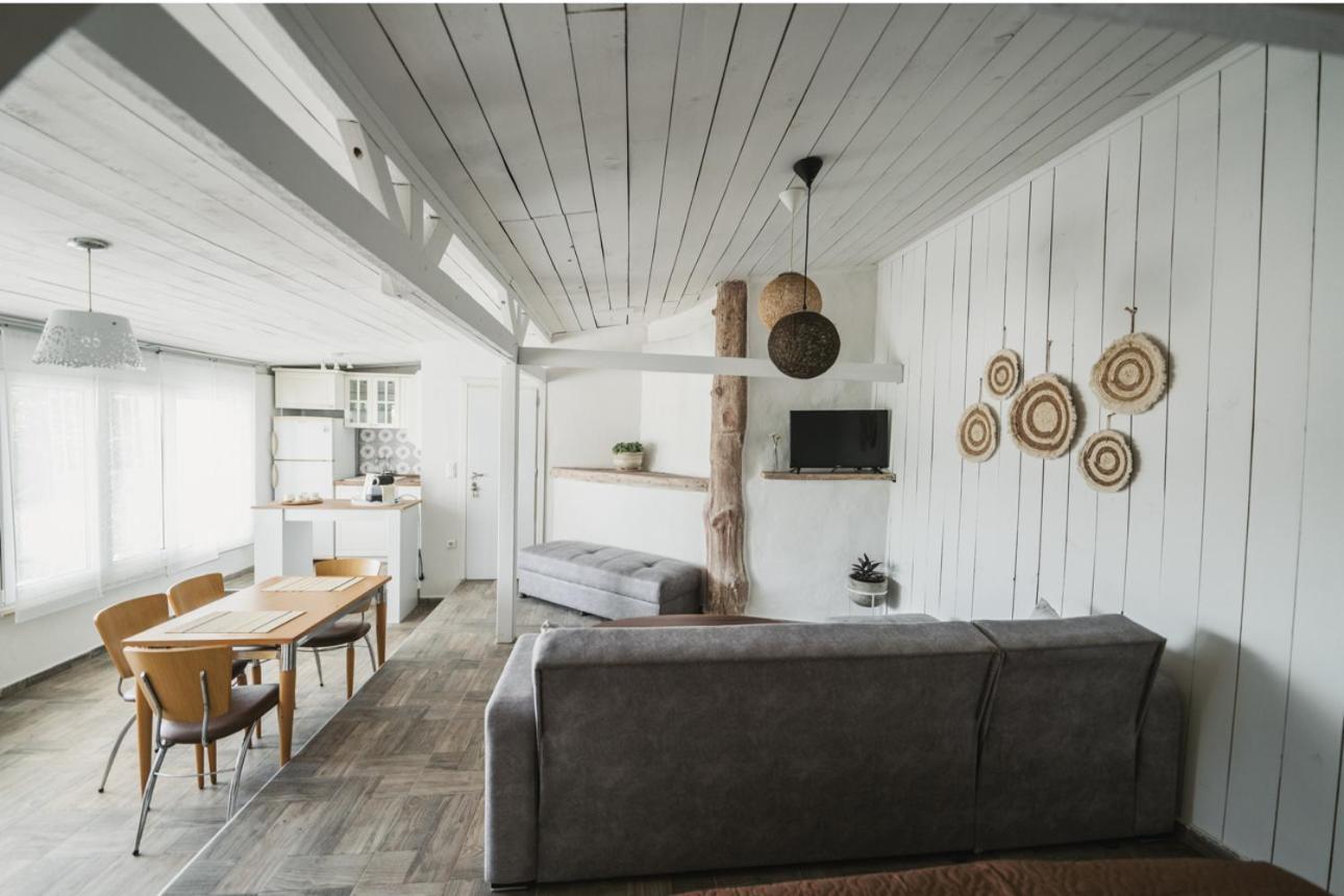 The Garden House Apartment Кавала Екстериор снимка